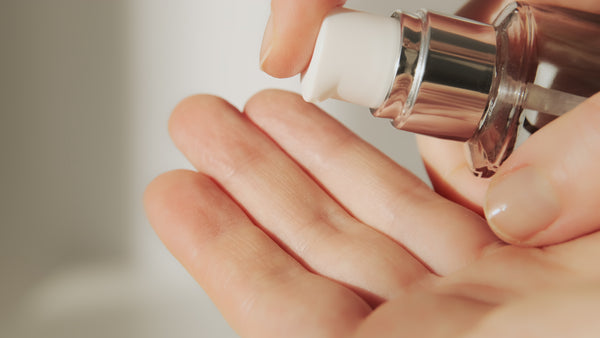 Close-up of gel applied on hands – The North DNA Double Hydration Boost Gel with multi-molecular hyaluronic acid for intense moisture and fine line care